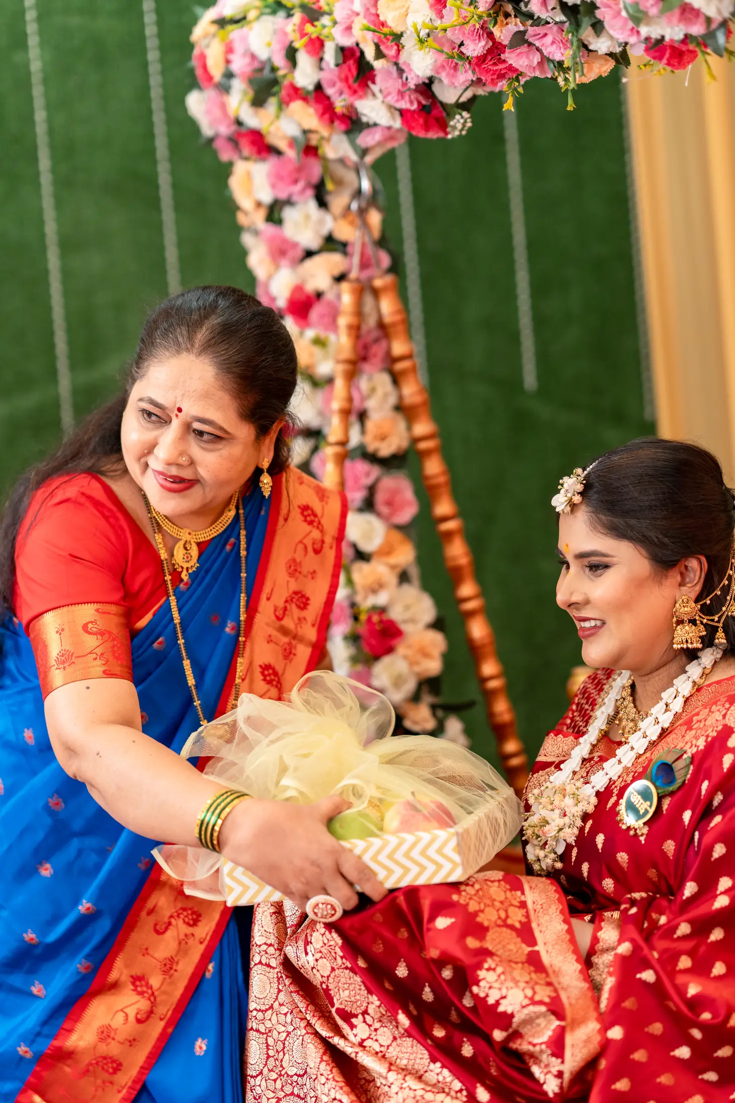 Vinay Aishwarya baby shower portrait 8