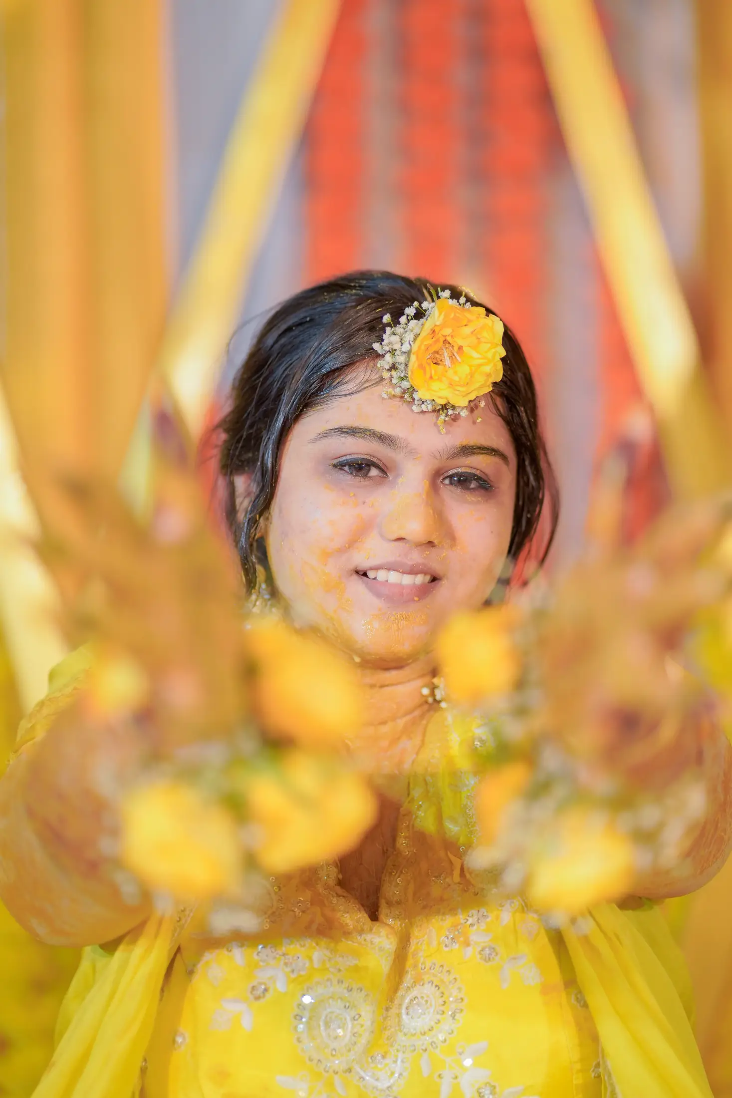 Preety Ghodke haldi portrait 9