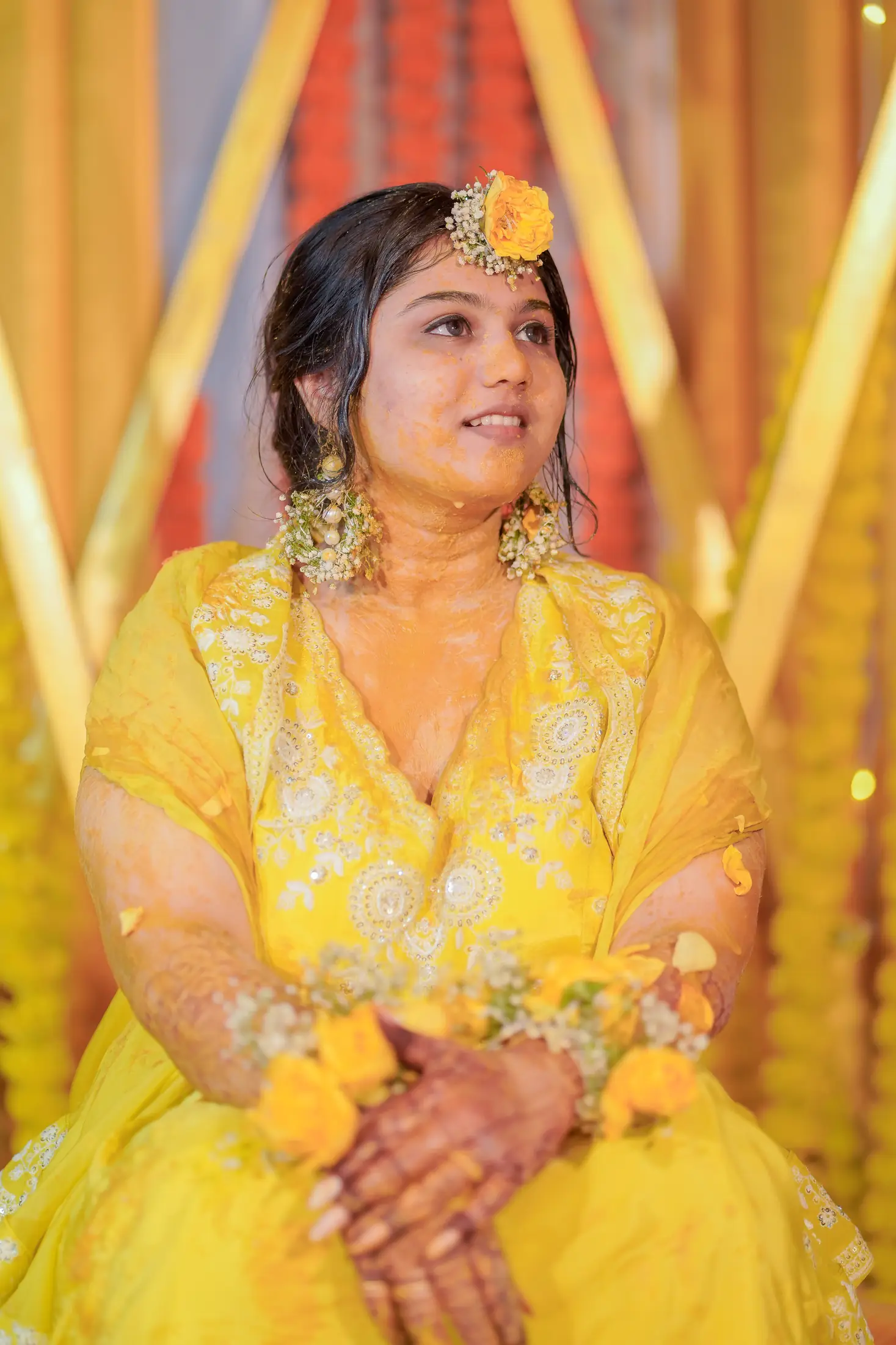 Preety Ghodke haldi portrait 10