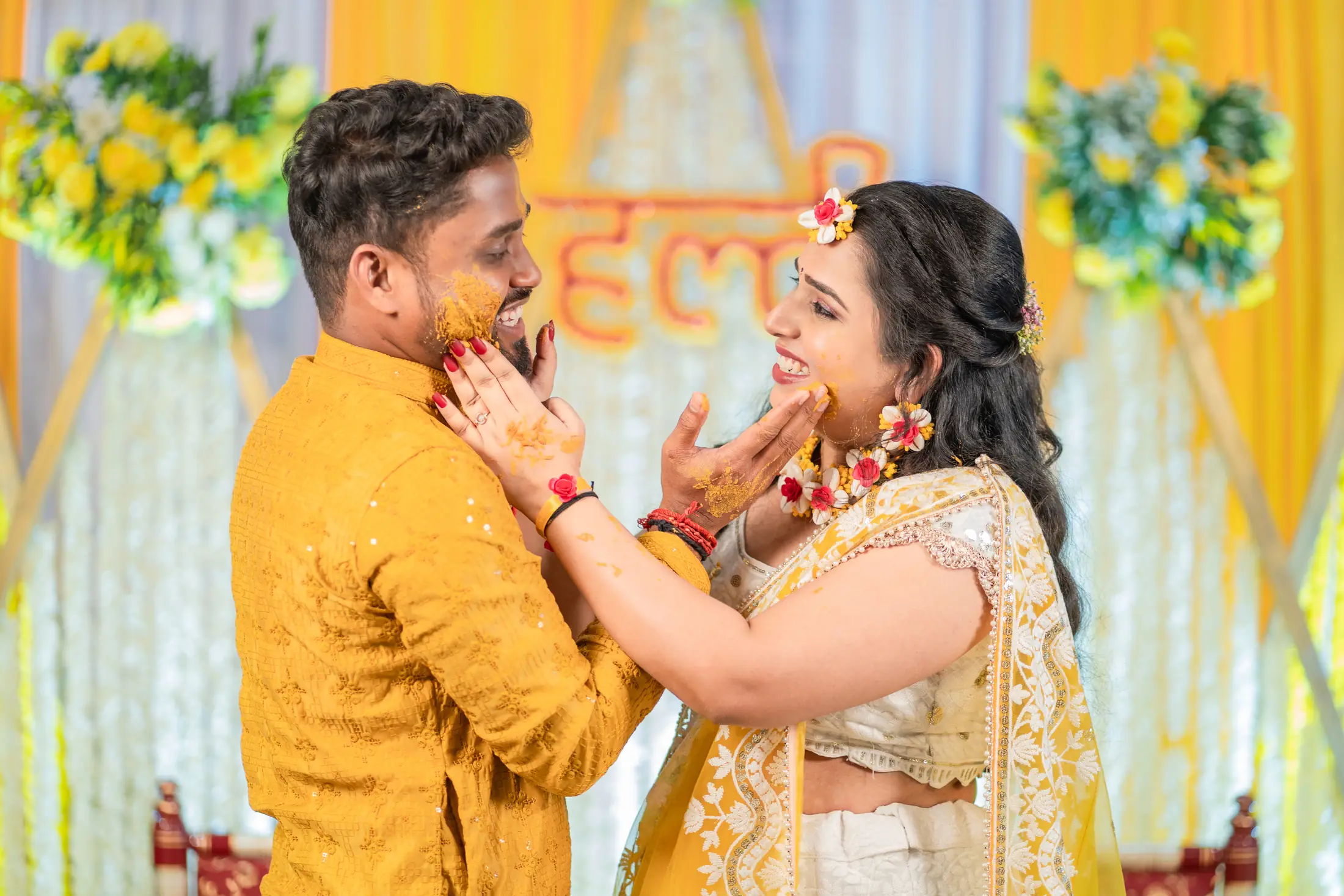 Sujit Priya haldi story photograph