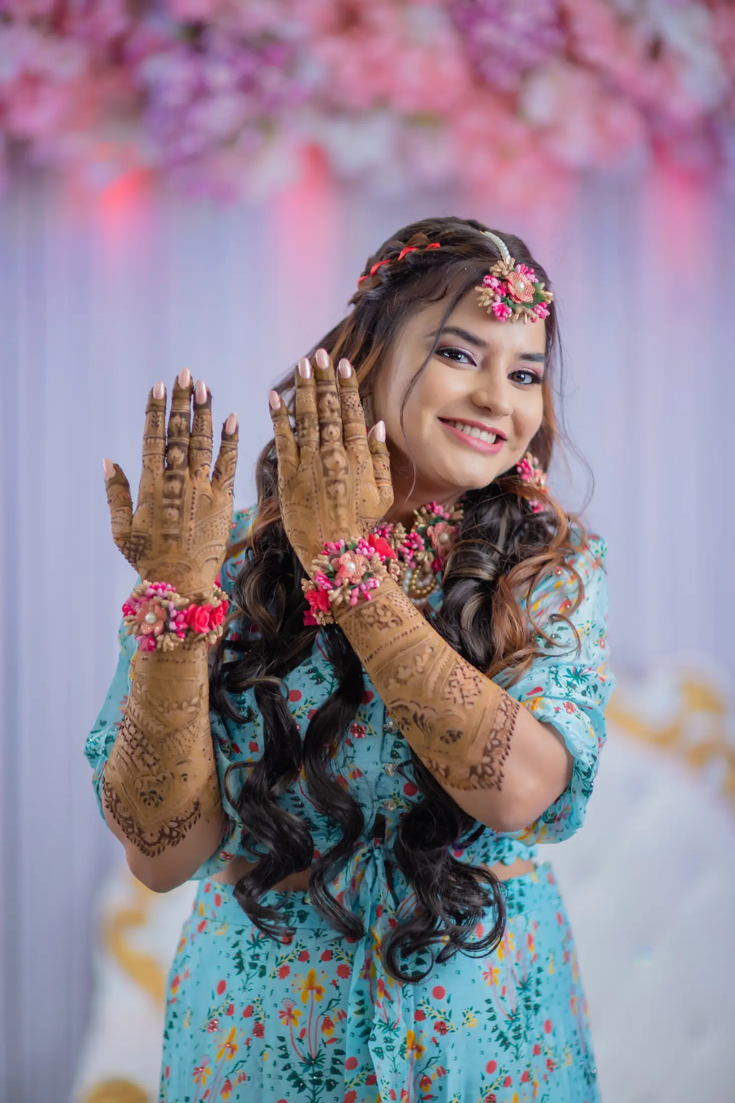 Sandhya Hotwani mehendi portrait 2