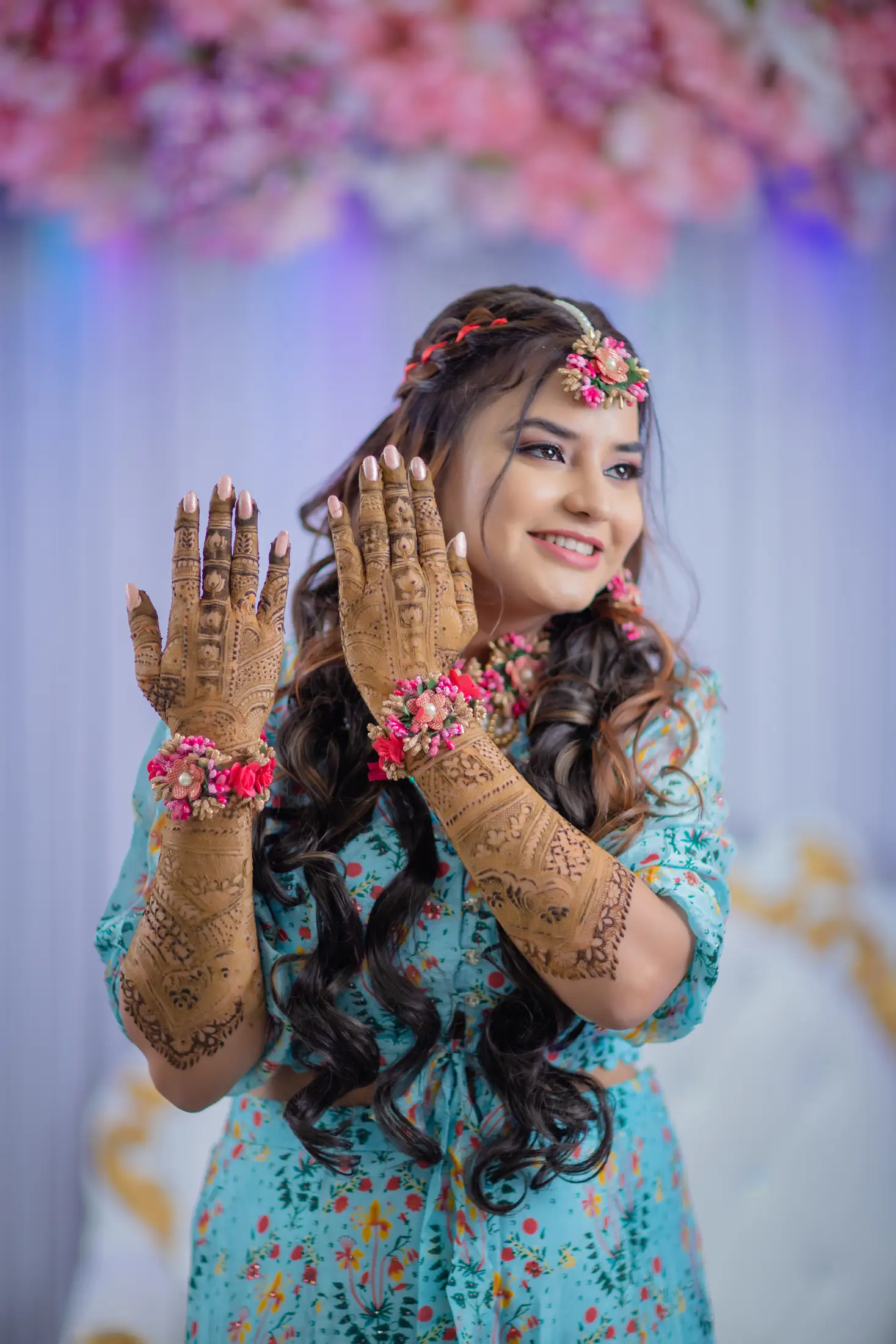 Sandhya Hotwani mehendi portrait 3