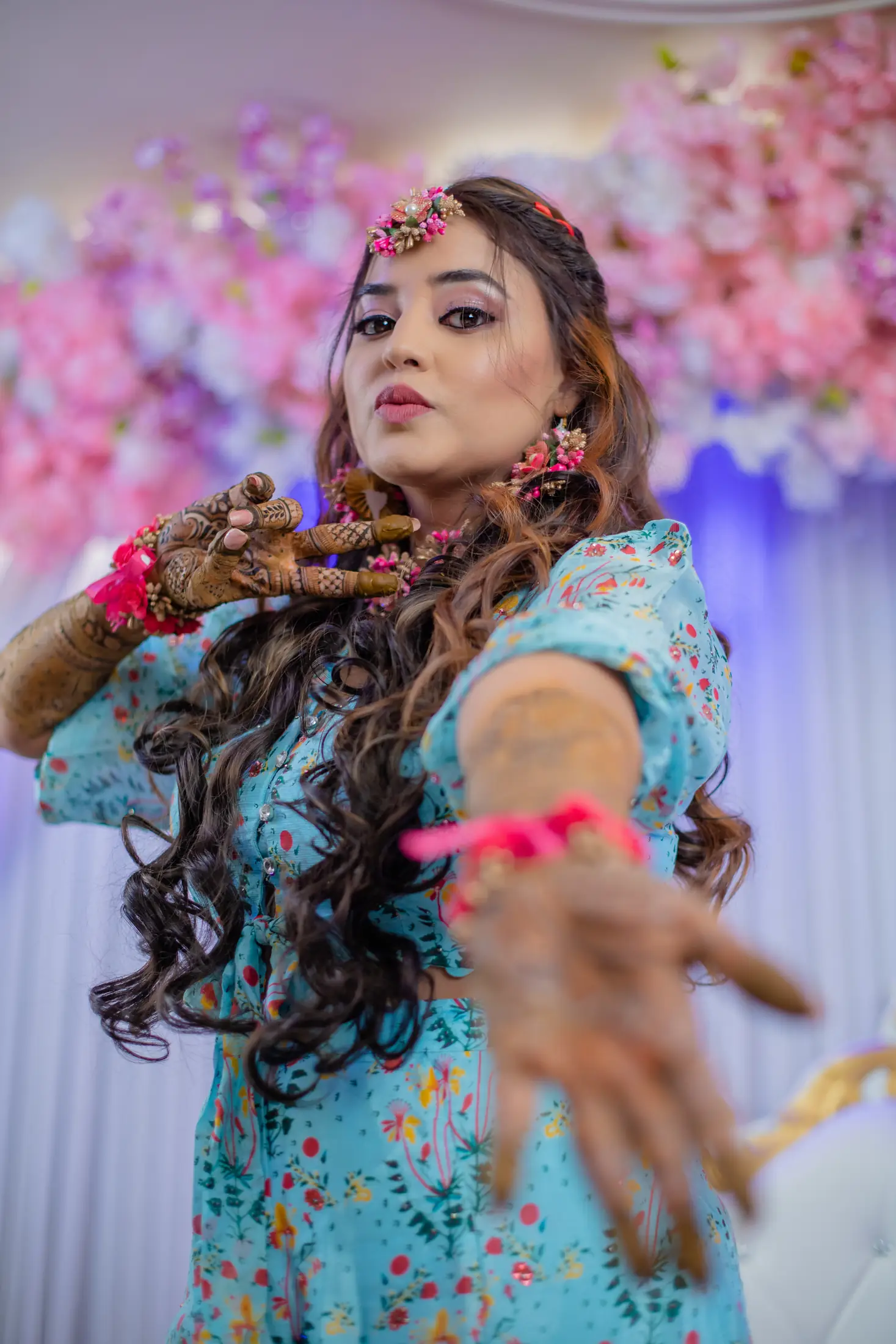 Sandhya Hotwani mehendi portrait 8