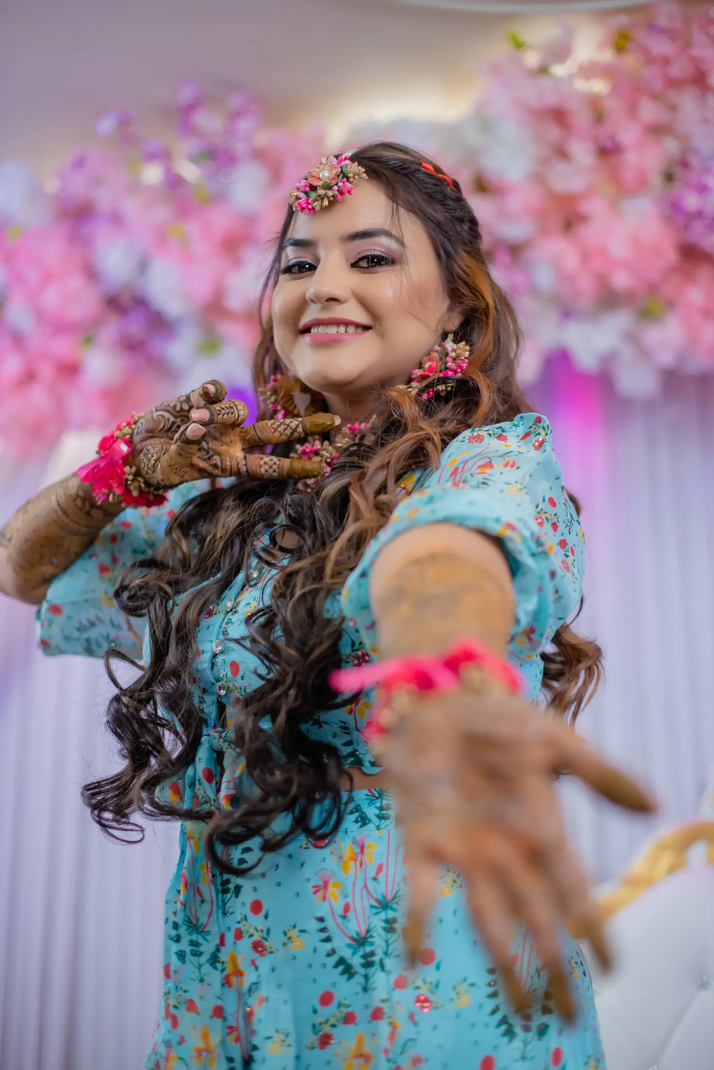 Sandhya Hotwani mehendi portrait 9