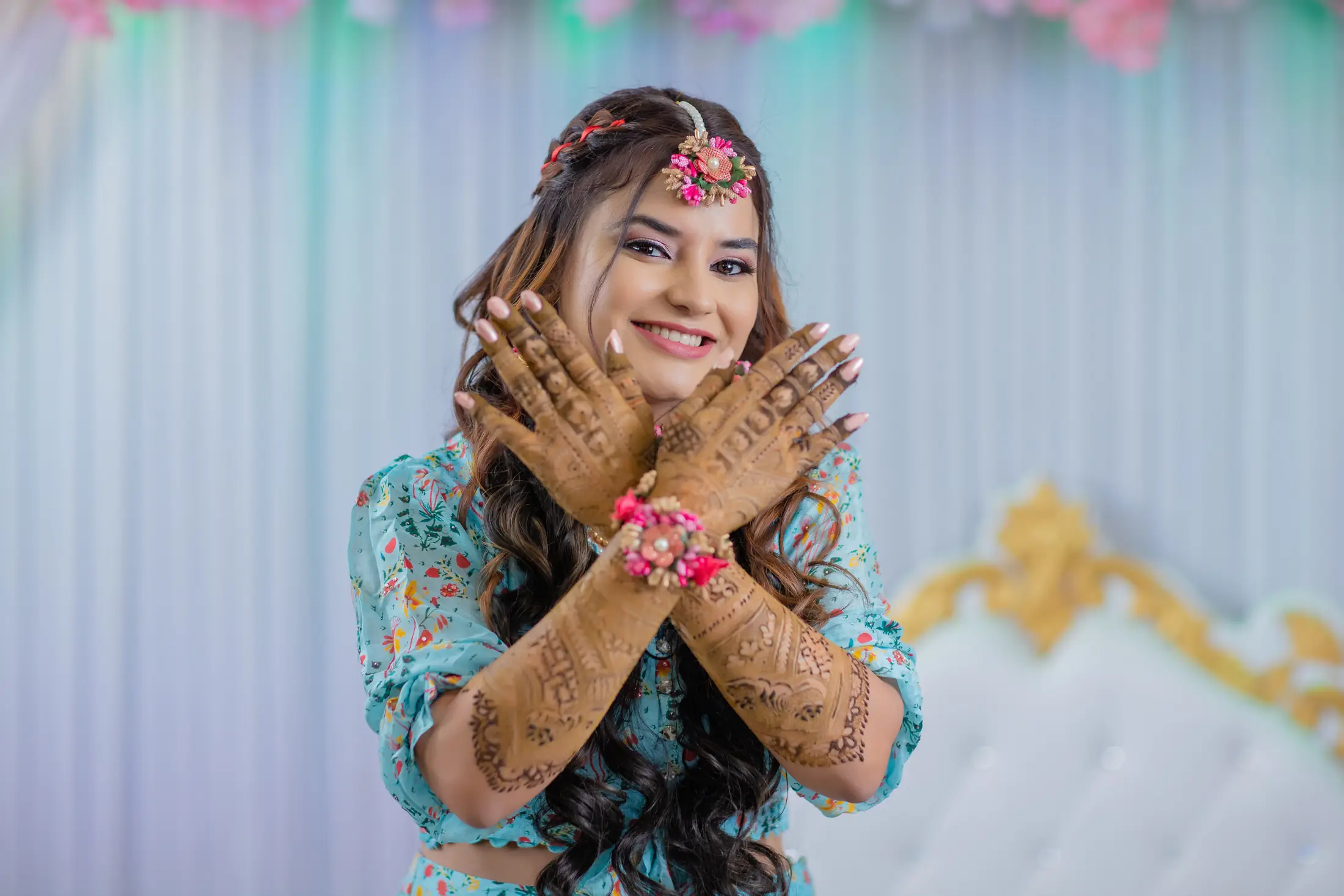 Sandhya Hotwani mehendi story photograph
